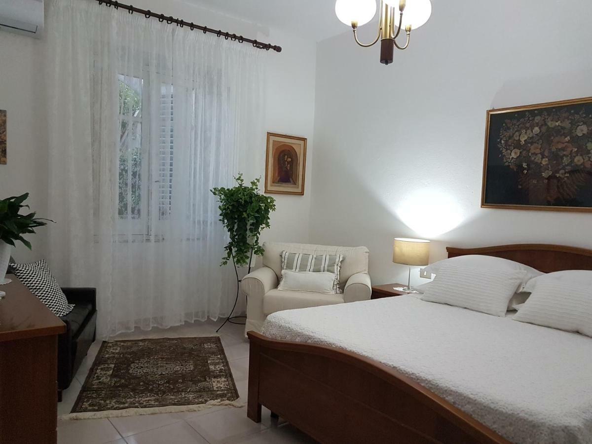Marco'S House Villa Dolianova Exterior photo